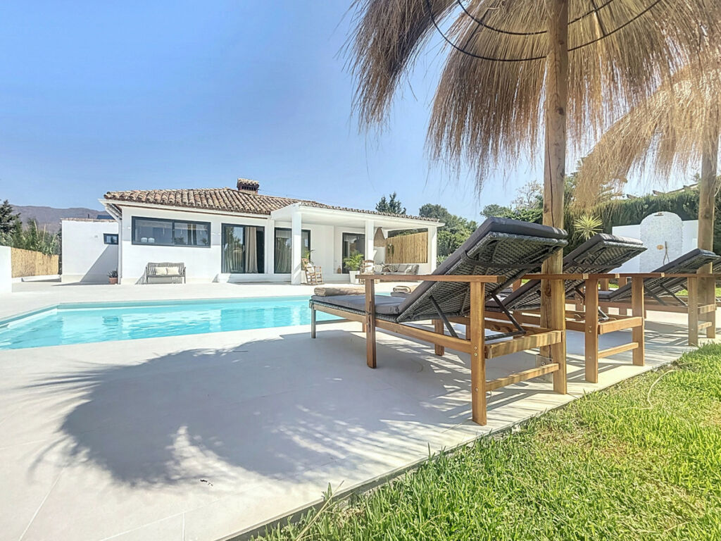 Detached Villa Estepona Málaga - image 50