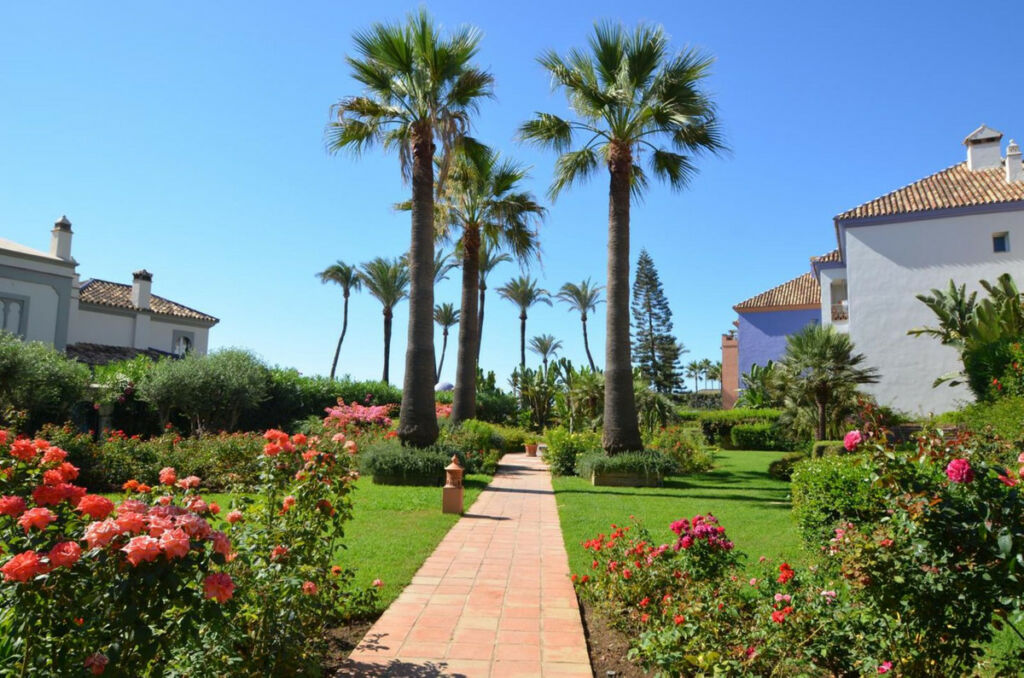 Middle Floor Apartment Casares Playa Málaga - image 50