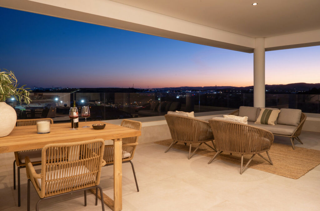 Middle Floor Apartment Estepona Málaga - image 50