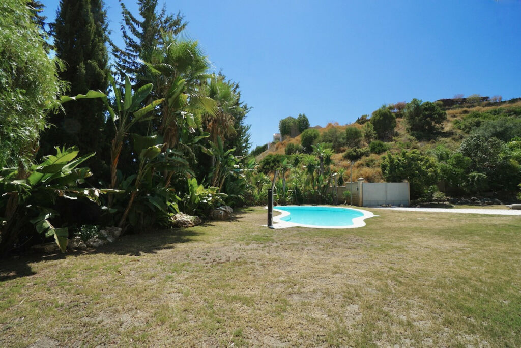 Detached Villa Benahavís Málaga - image 52