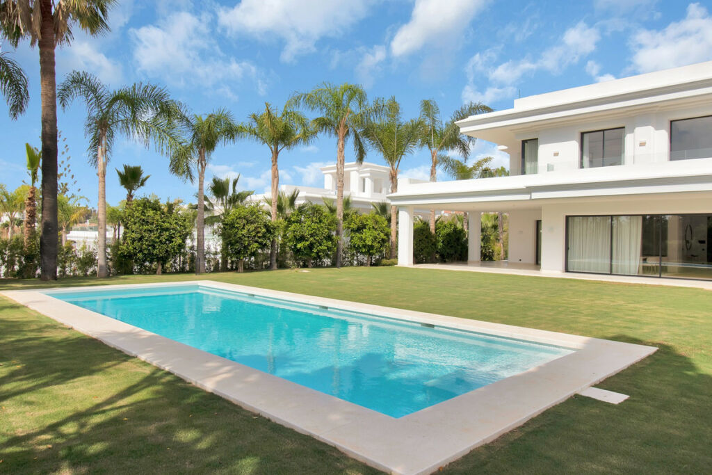 Detached Villa The Golden Mile Málaga - image 52