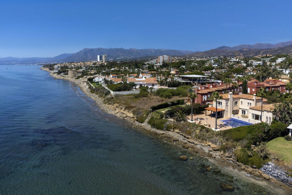 Detached Villa Marbesa Málaga - image 48