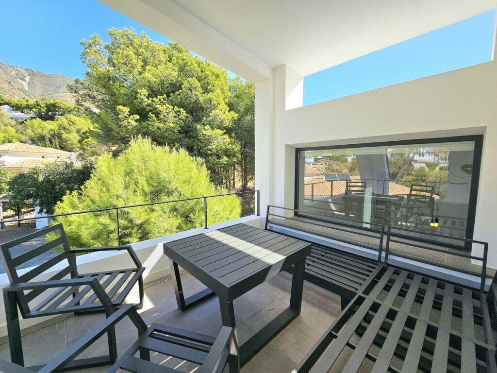 Detached Villa Mijas Málaga - image 53