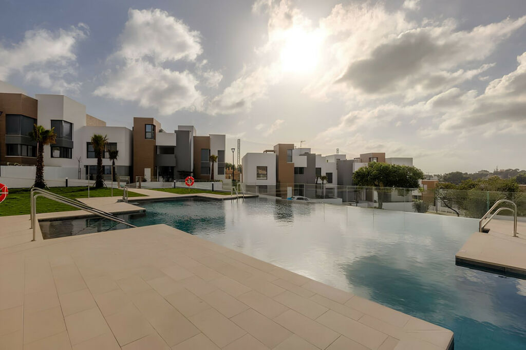 Penthouse Cabopino Málaga - image 53