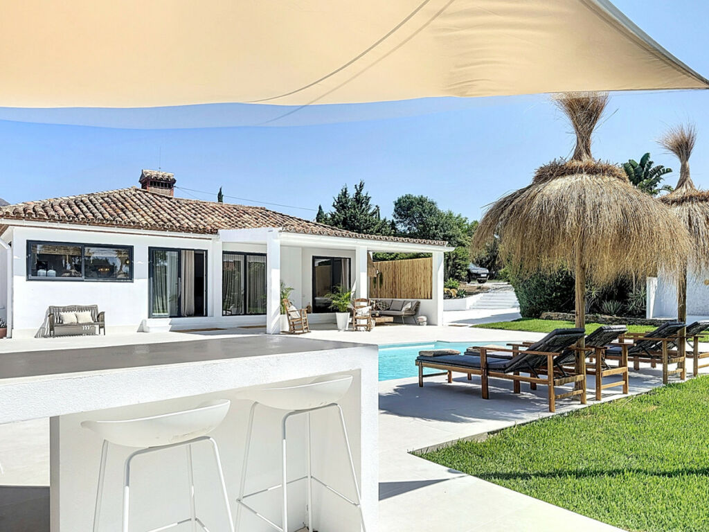 Detached Villa Estepona Málaga - image 53