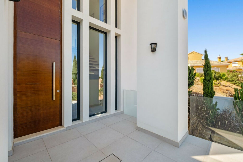Detached Villa Riviera del Sol Málaga - image 51
