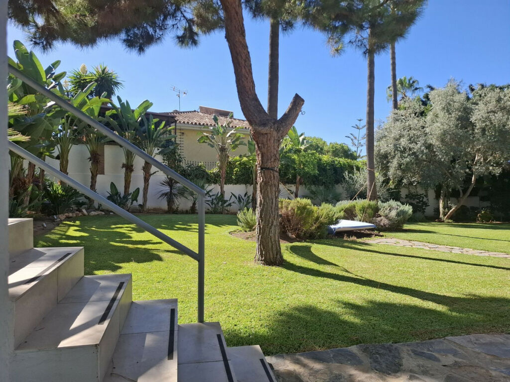 Detached Villa Mijas Málaga - image 52