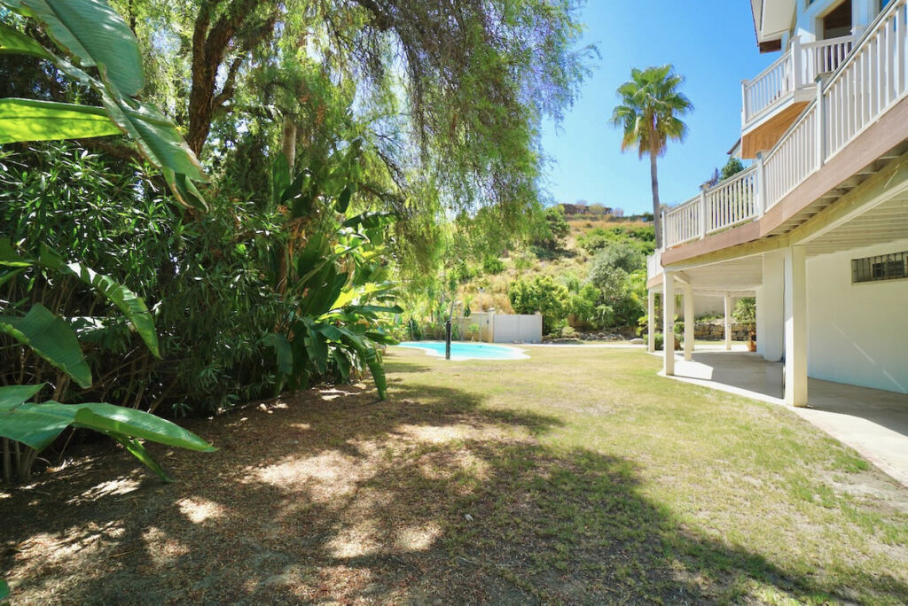 Detached Villa Benahavís Málaga - image 53