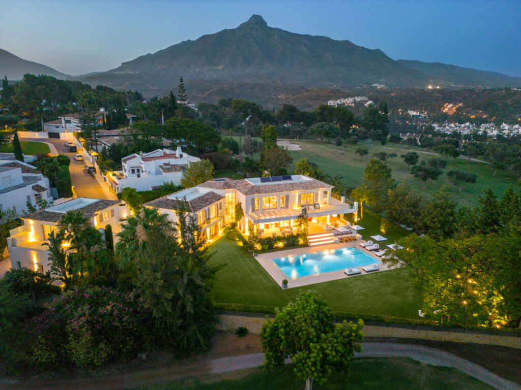 Detached Villa Aloha Málaga - image 53