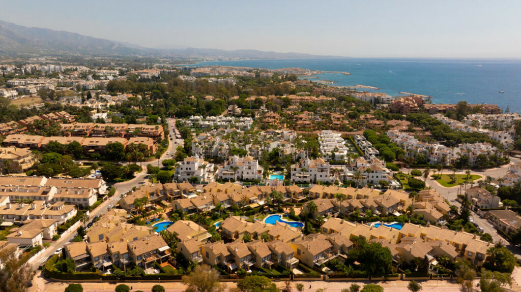 Townhouse Puerto Banús Málaga - image 53
