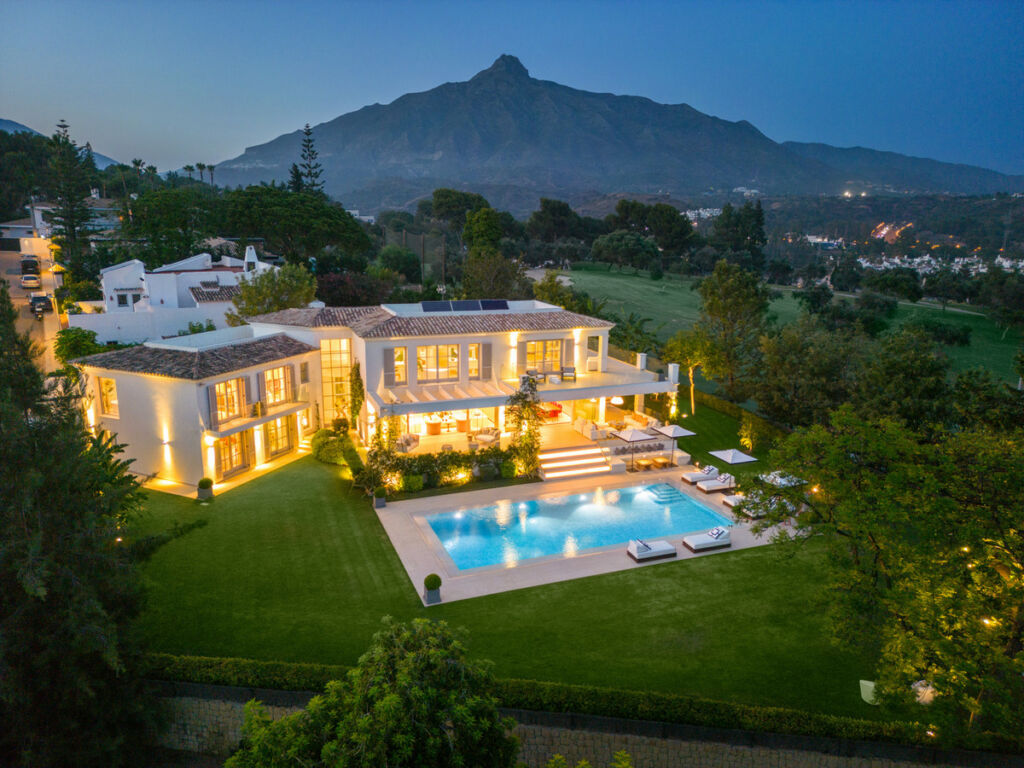Detached Villa Aloha Málaga - image 54