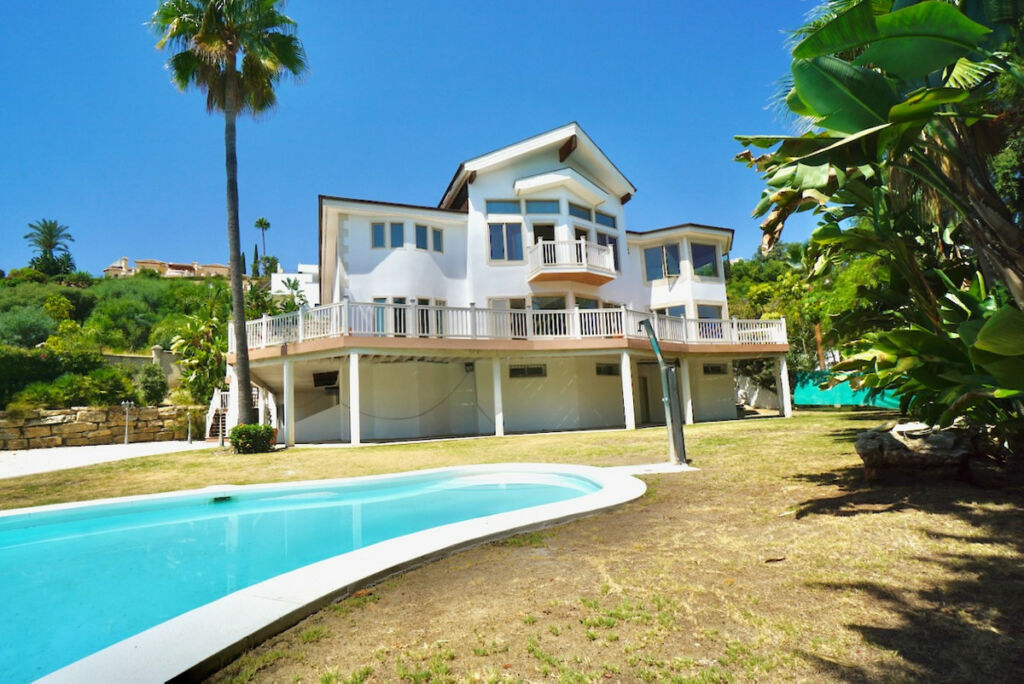 Detached Villa Benahavís Málaga - image 55