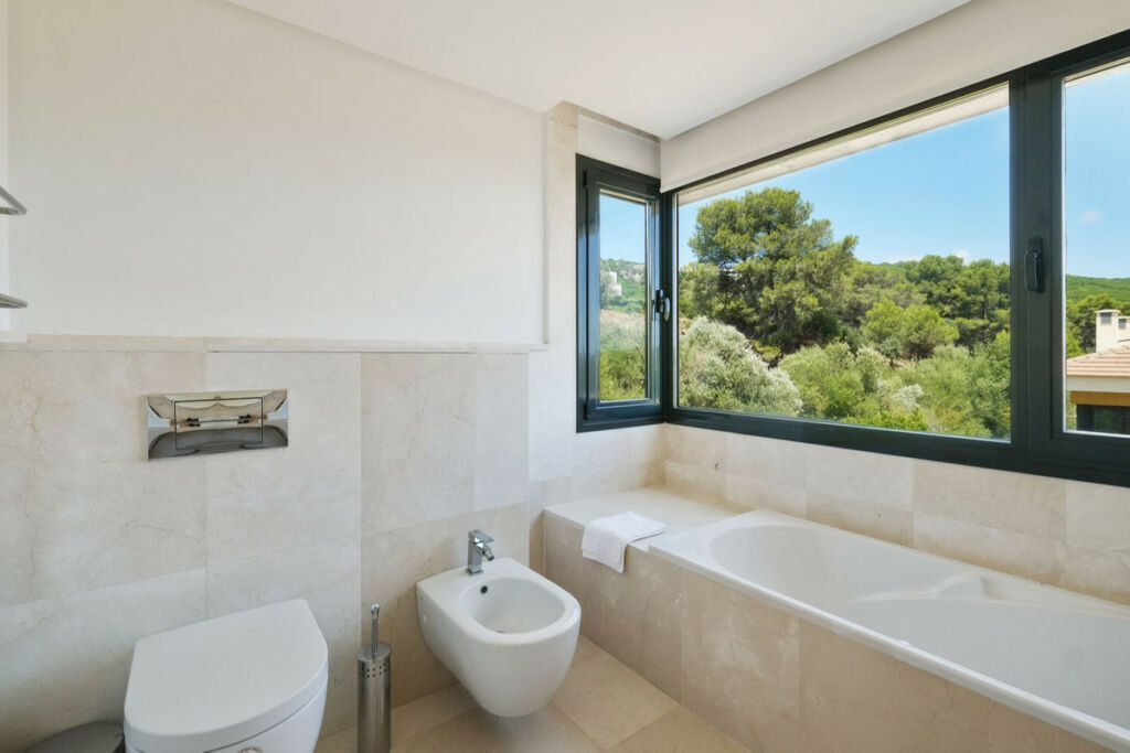 Detached Villa Sotogrande Cádiz - image 56