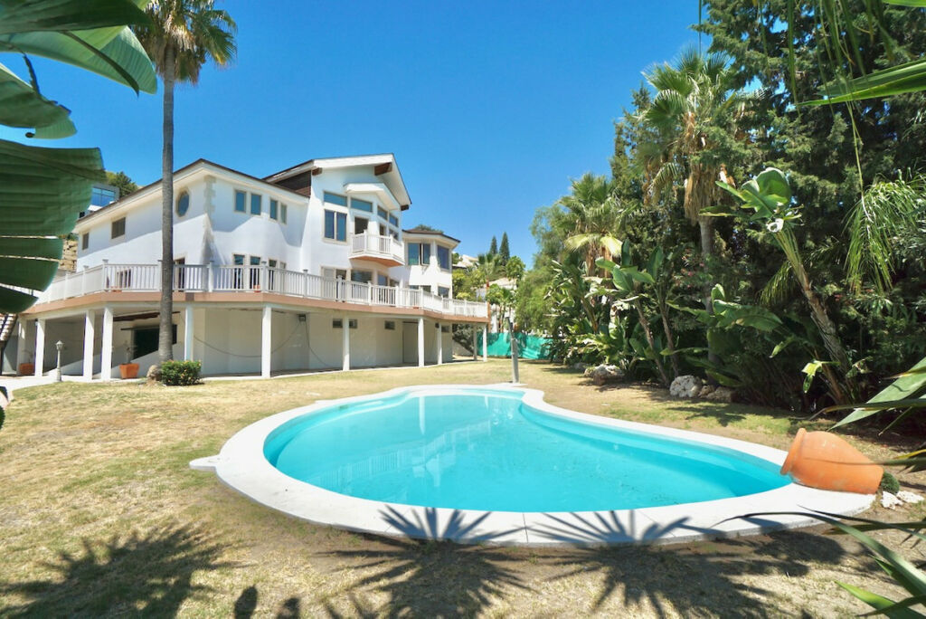 Detached Villa Benahavís Málaga - image 57