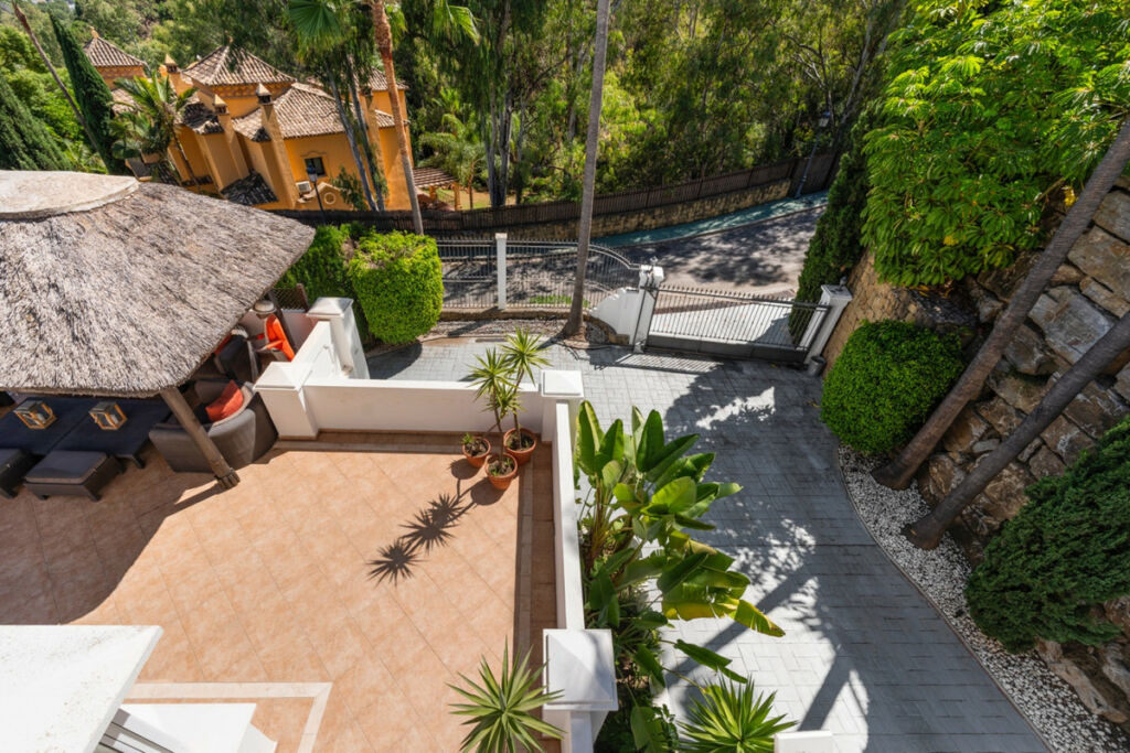 Detached Villa Benahavís Málaga - image 57
