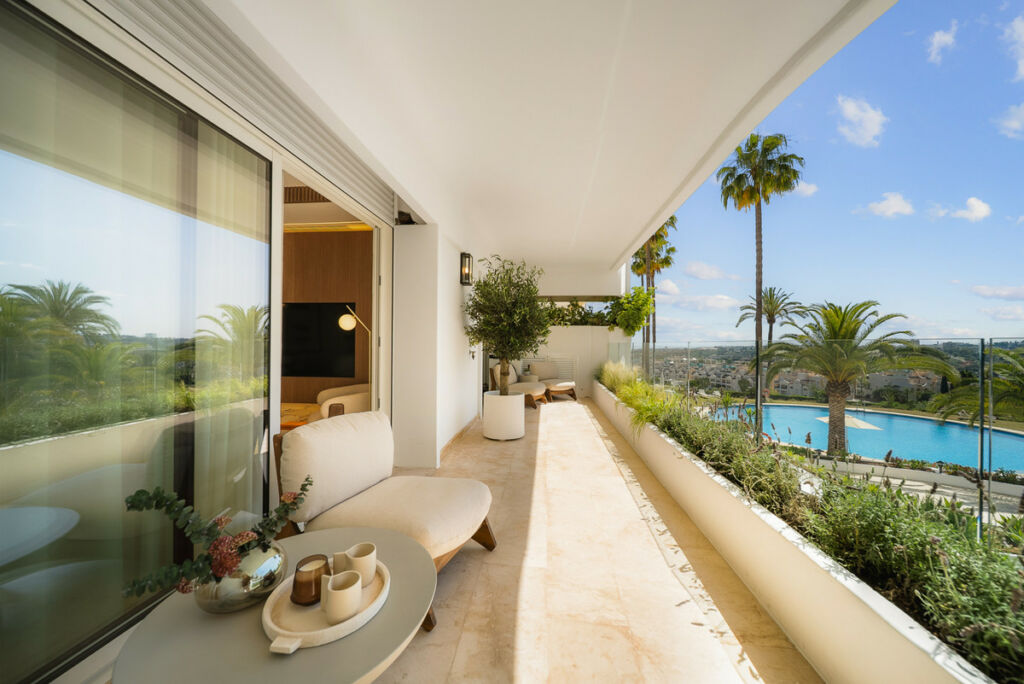 Middle Floor Apartment The Golden Mile Málaga - image 57