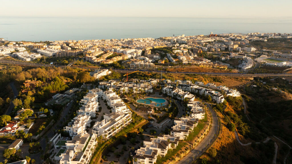 Middle Floor Apartment Estepona Málaga - image 58