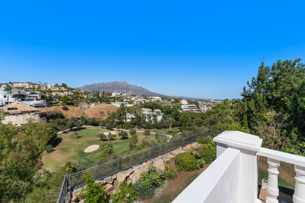 Detached Villa Benahavís Málaga - image 58