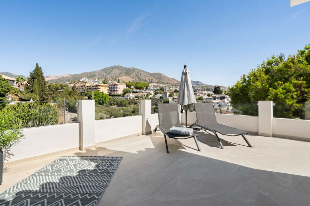 Detached Villa Torreblanca Málaga - image 6