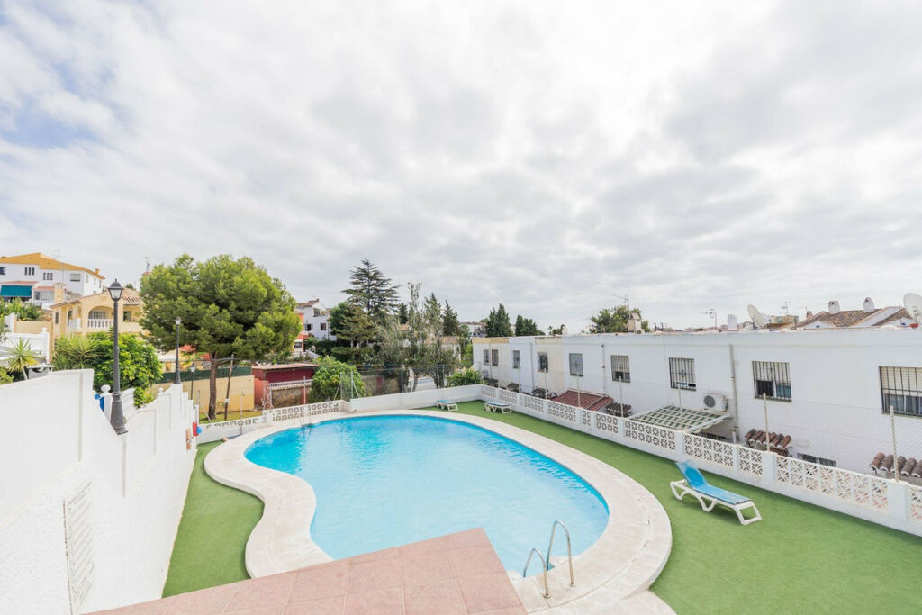 Townhouse El Coto Málaga - image 6