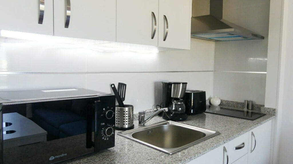 Top Floor Apartment Benalmadena Málaga - image 6