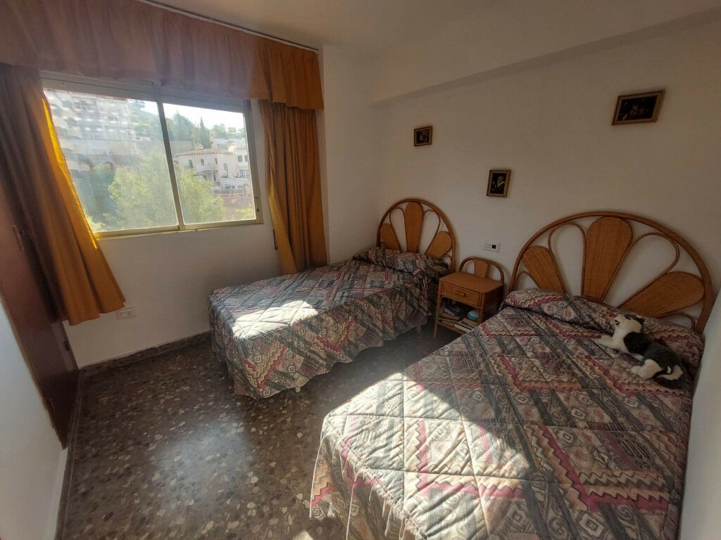 Middle Floor Apartment Benidorm Alicante - image 6