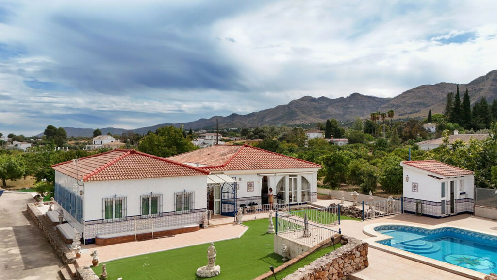Detached Villa Alhaurín el Grande Málaga - image 6