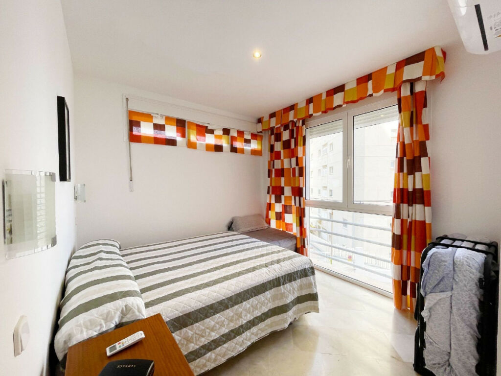 Middle Floor Apartment Calpe Alicante - image 6