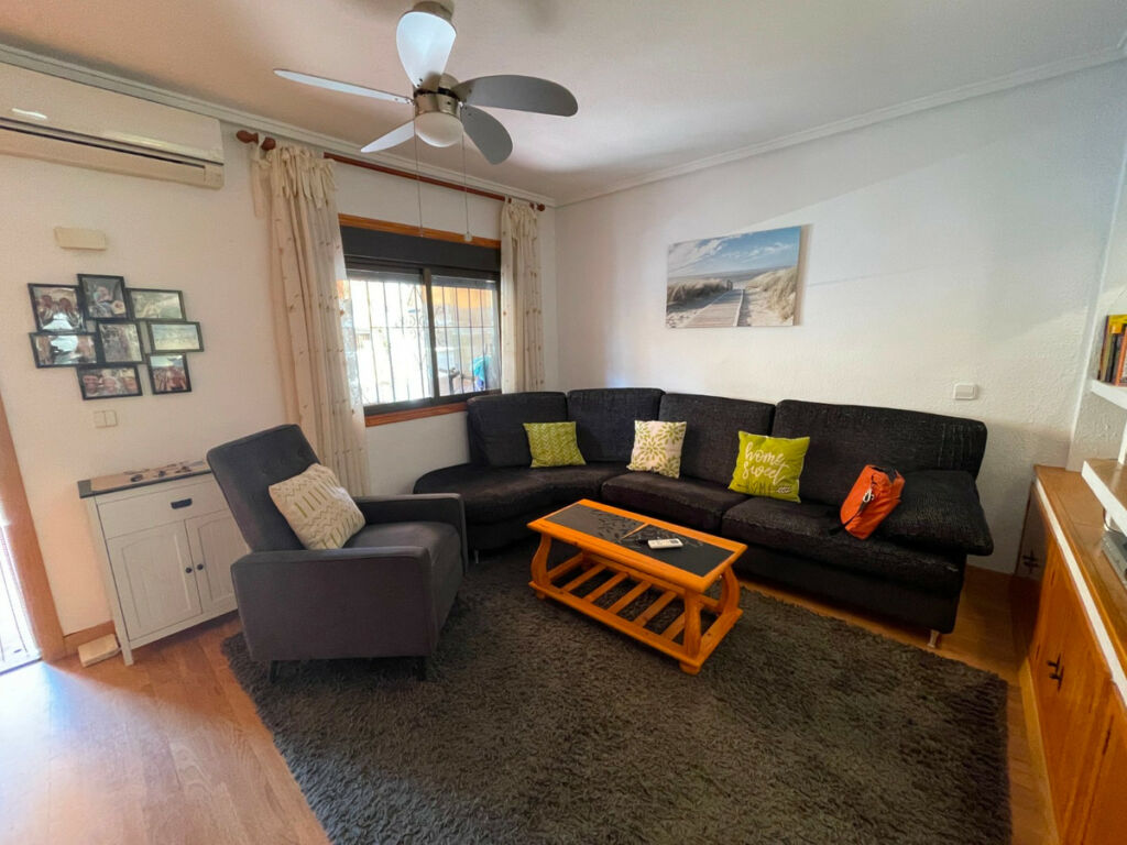 Townhouse Guardamar del Segura Alicante - image 6
