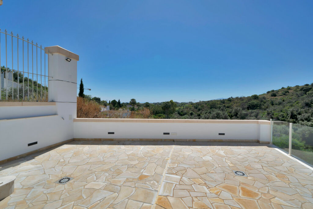 Detached Villa Marbella Málaga - image 6