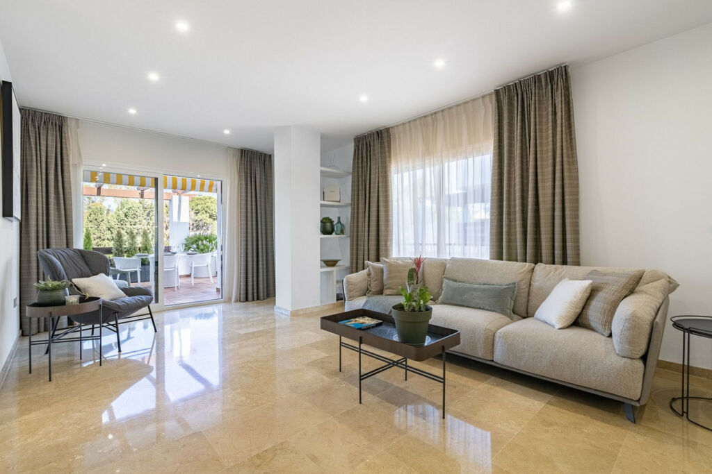 Duplex The Golden Mile Málaga - image 6