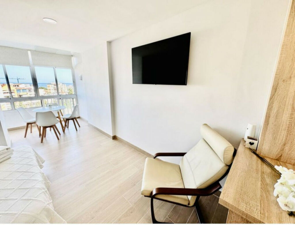 Middle Floor Studio Benalmadena Costa Málaga - image 6
