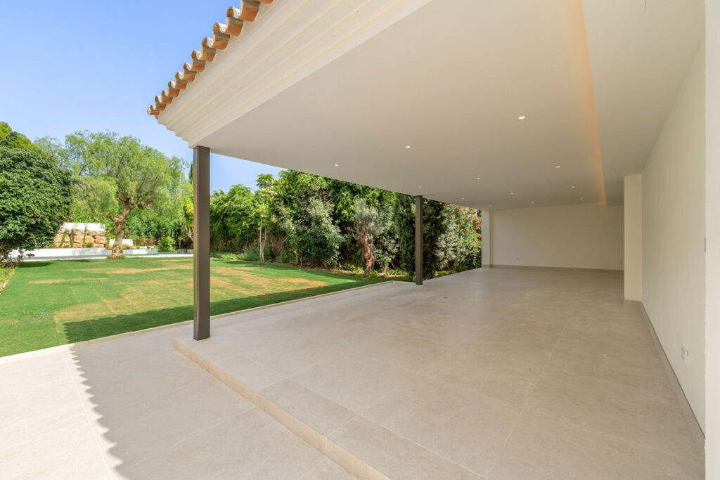 Detached Villa The Golden Mile Málaga - image 6