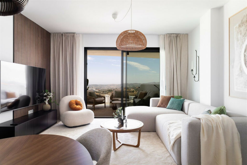 Middle Floor Apartment Higueron Málaga - image 6