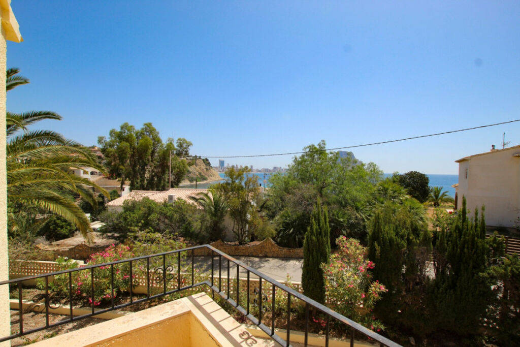 Detached Villa Calpe Alicante - image 6