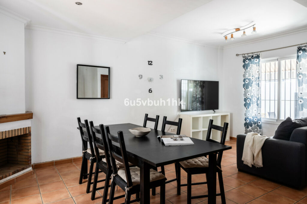 Townhouse Torreblanca Málaga - image 6