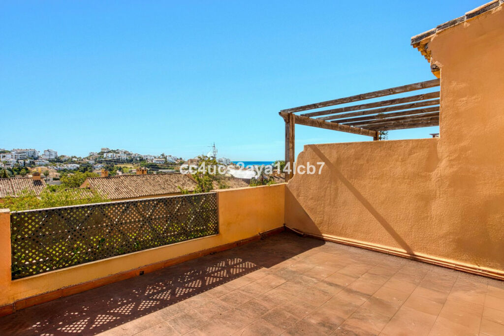 Penthouse Riviera del Sol Málaga - image 6
