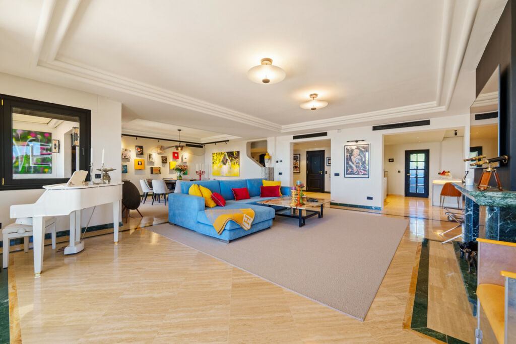 Penthouse Duplex The Golden Mile Málaga - image 6
