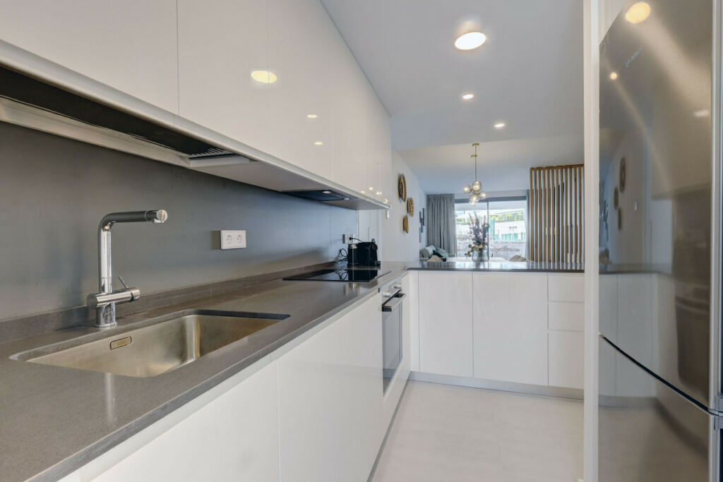 Ground Floor Apartment Estepona Málaga - image 6