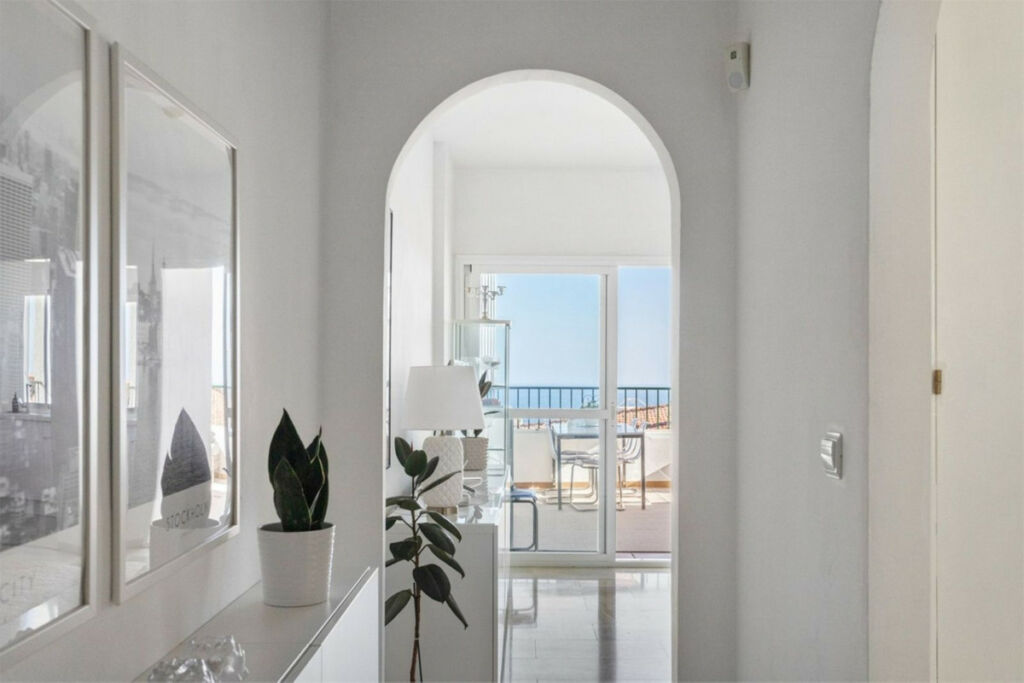 Middle Floor Apartment Miraflores Málaga - image 6