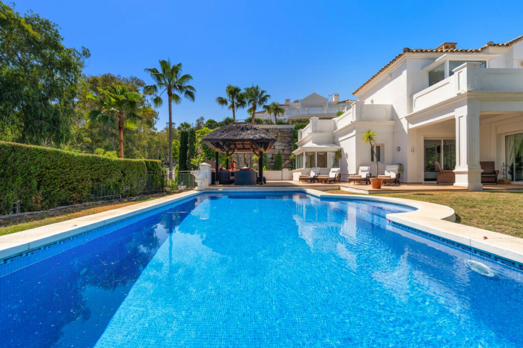 Detached Villa Benahavís Málaga - image 6