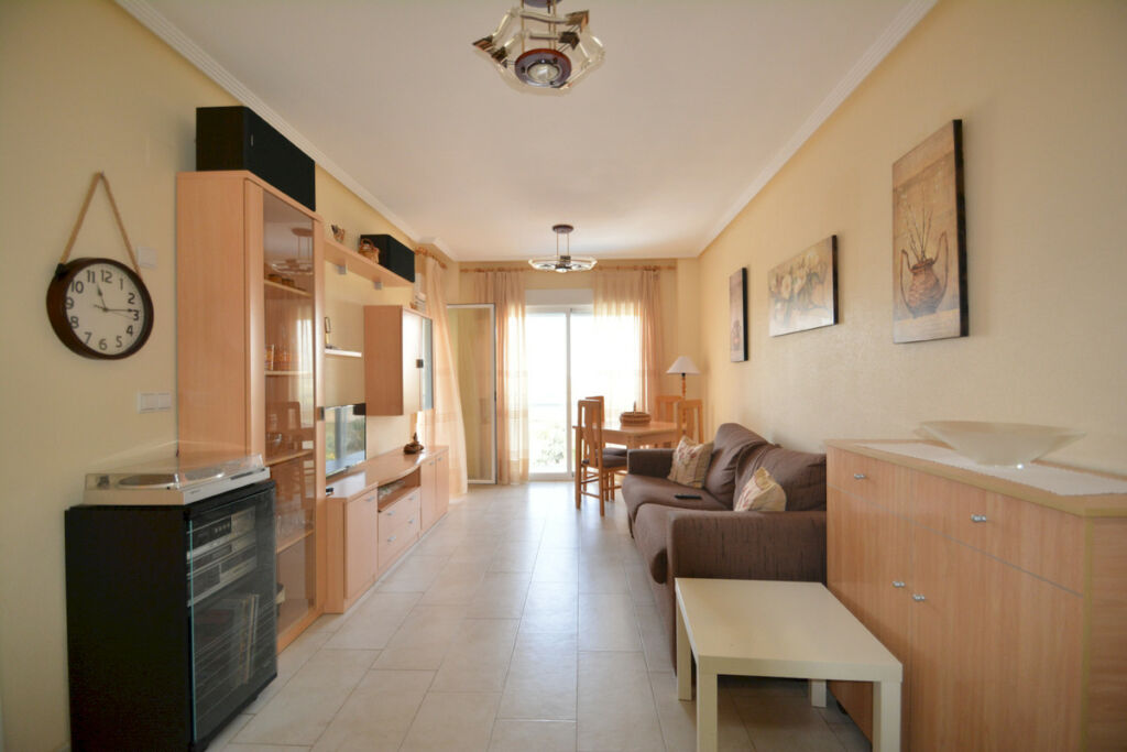Middle Floor Apartment Guardamar del Segura Alicante - image 6