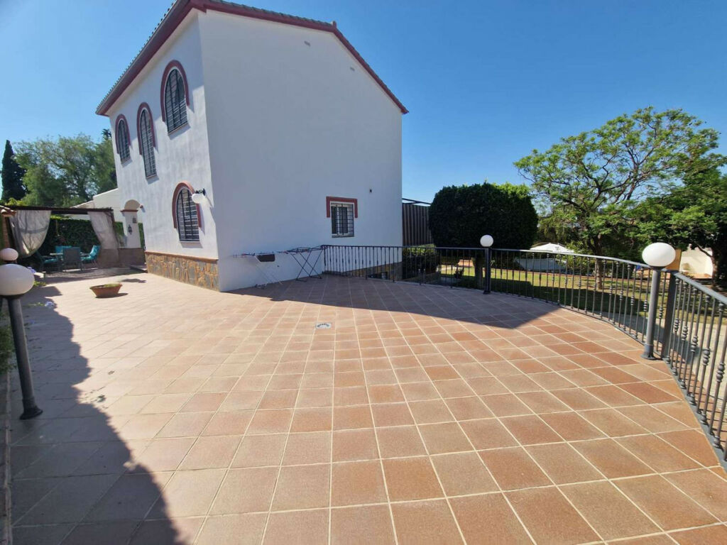 Detached Villa Alhaurín de la Torre Málaga - image 6