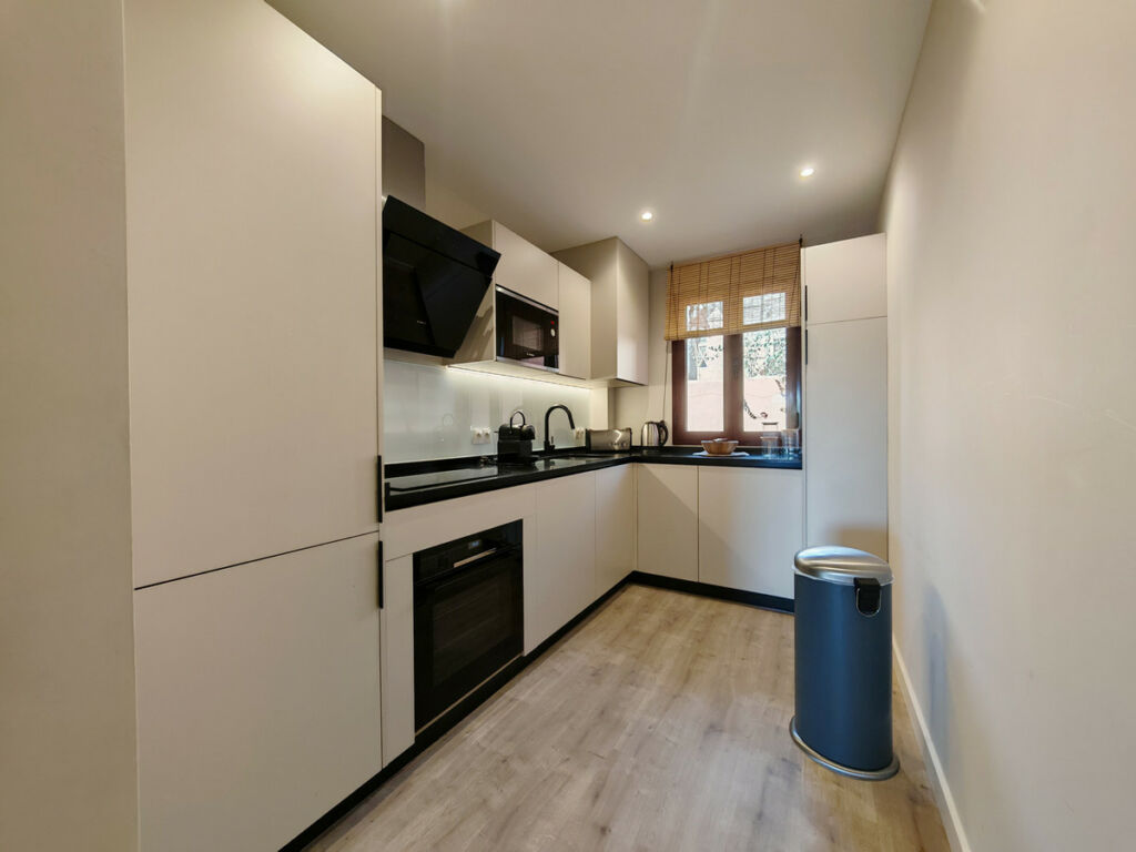 Middle Floor Apartment Benahavís Málaga - image 6
