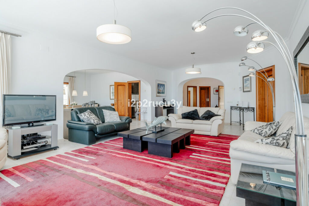 Detached Villa Moraira Alicante - image 7