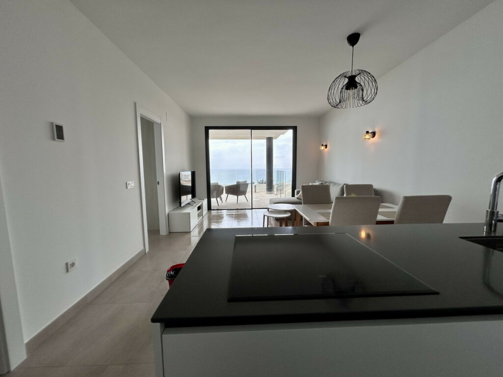 Middle Floor Apartment Fuengirola Málaga - image 6