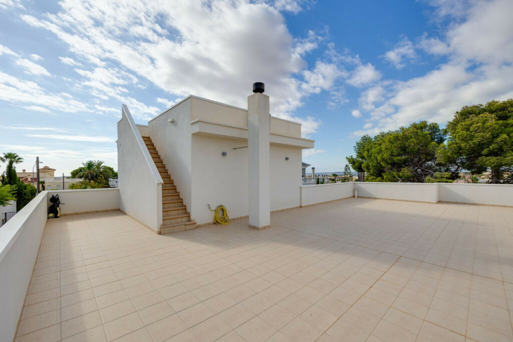 Detached Villa Ciudad Quesada Alicante - image 6