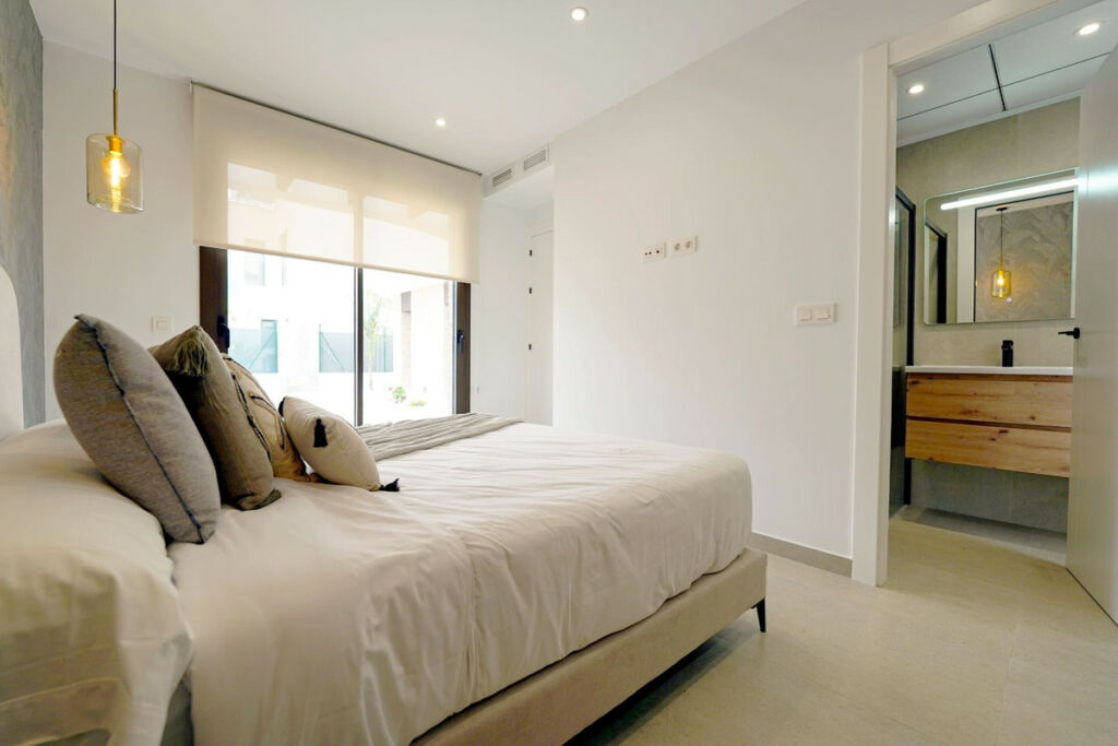 Detached Villa Almoradi Alicante - image 6
