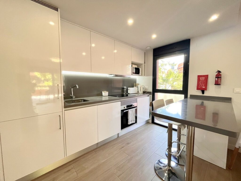 Middle Floor Apartment Villamartin Alicante - image 7