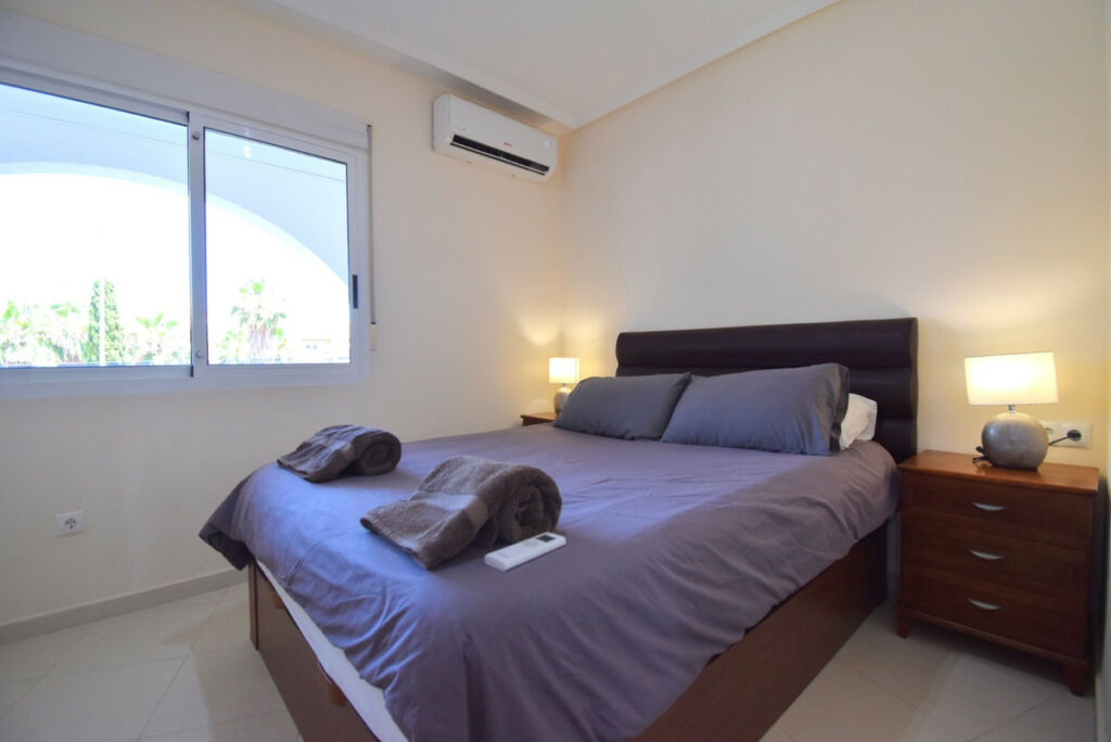 Ground Floor Apartment Villamartin Alicante - image 6